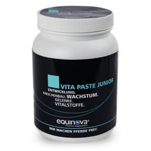 EQUINOVA Vitapaste Junior 1,5l - wspiera rozwój