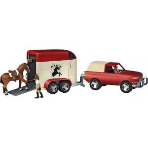 Samochód terenowy z przyczepką i kierowcą PAPO