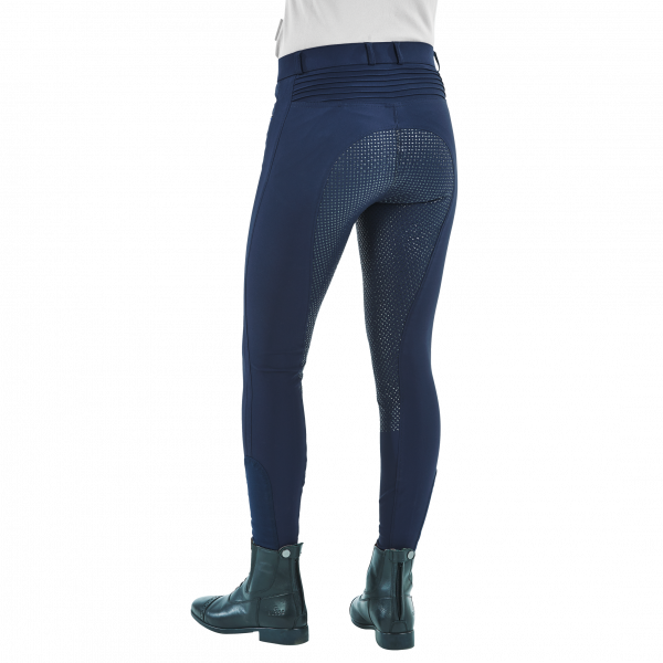 TN710113_183 (4).png
