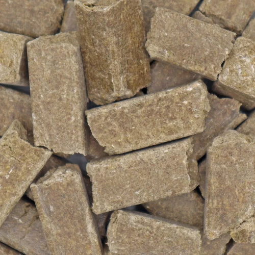 mineral-bricks-kompleks-witamin-i-mineralow-w-formie-nagrody-4kg-2.webp