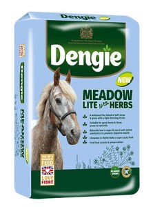 DENGIE Meadow Lite with Herbs 15kg niskokaloryczna sieczka dla koni