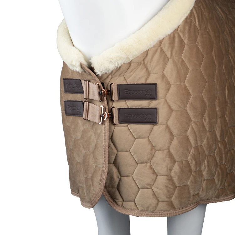 Derka stajenna VelVet Horka mocha 1.jpg