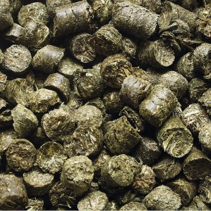 EGGERSMANN Heu Cubes 20kg trawokulki dla koni