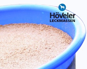 HOVELER Leckschale fur Pferde 10kg - lizawka mineralna w misce dla koni